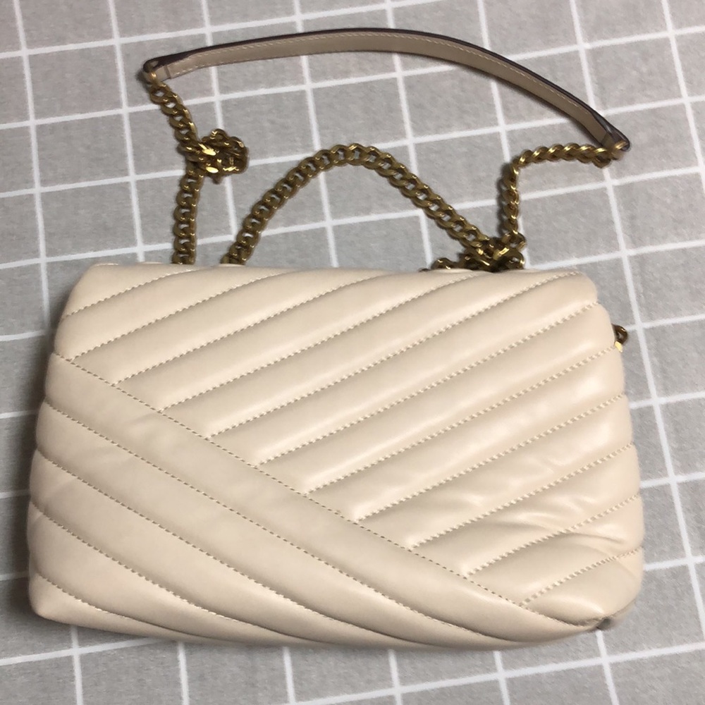 Tory Burch Kira Chevron Leather Shoulder Bag - Picture 3 of 7
